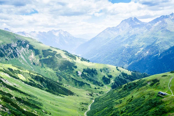 Alpes Montanhas Alpine Austria Montanha Com Nuvens — Fotografia de Stock