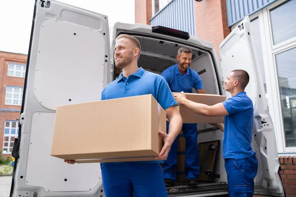 Truck Movers Laden Van Dragen Dozen Verhuizen Huis — Stockfoto