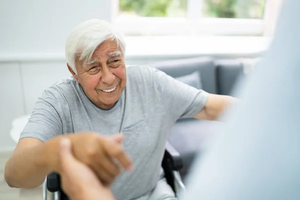 Happy Old Patient Care Tillfredsställelse Och Support — Stockfoto