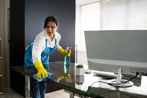 Janitor Cleaning Office Desk Hygiene Cleaner Service — Stock Photo, Image