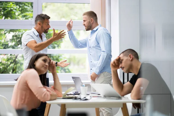 Arbetstryck Arbetsplatsen Bully Boss Konflikt — Stockfoto