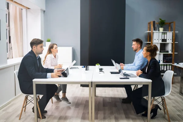 Reunião Escritório Trabalho Com Distanciamento Social — Fotografia de Stock