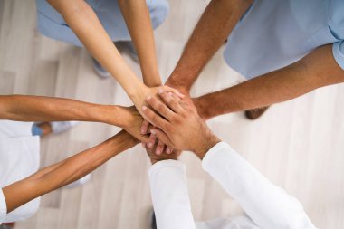 Hemşire ve Doktor Takım Toplantısı İşbirliği. Sağlık Hizmetleri Tıbbi Ekibi