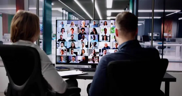 Riunione Videoconferenze Online Sul Computer Ufficio — Foto Stock