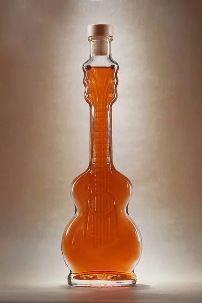 Gitár Üvegből Készült Szuvenírként Szürke Háttér — Stock Fotó