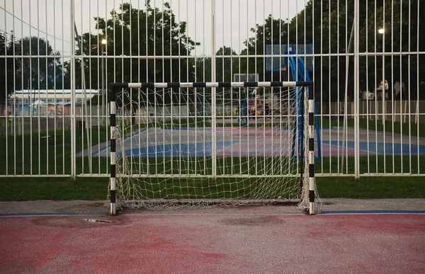 Hentbol Bahçede Gün Boyunca Bir Hedef Ayrıntıları — Stok fotoğraf