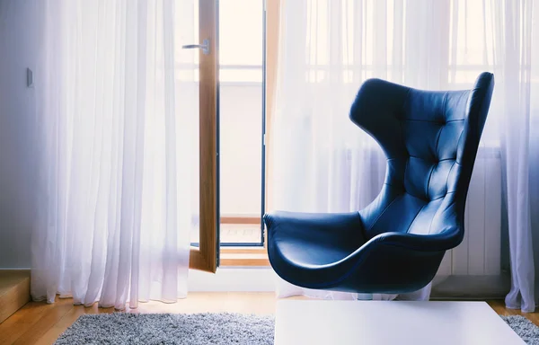 Intérieur Petit Appartement Moderne Détails Intéressant Fauteuil Bleu — Photo