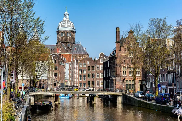 Amsterdam Nizozemsko Dubna 2018 Nicholas Church Amsterdam Canal Typické Holandské — Stock fotografie