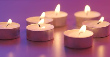 Yanan Mum ışığı kapat