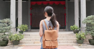 Kadın alarak fotoğraf kamera Çin mimarisi bina