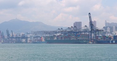 Kwai Tsing, Hong Kong - 02 Mayıs, 2018: Kwai Tsing konteyner Terminal Hong Kong 