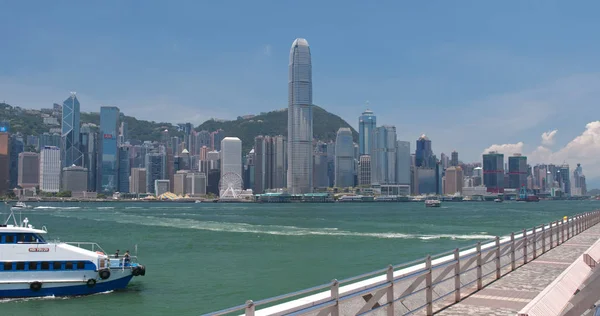 Victoria Harbour Hong Kong Duben 2018 Hong Kong Mezník Večer — Stock fotografie