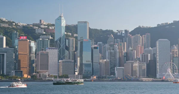 Victoria Harbour, Hong Kong - 13 Nisan, 2018: Hong Kong şehir