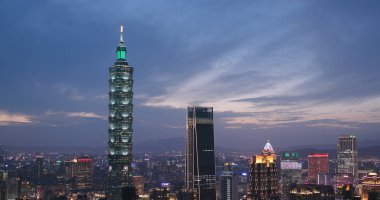 Taipei city, Tayvan - 25 Mayıs, 2018: gece Taipei şehir