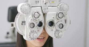 Kadın tabi göz testi