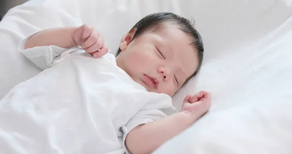 Neugeborener Babyschlaf — Stockfoto