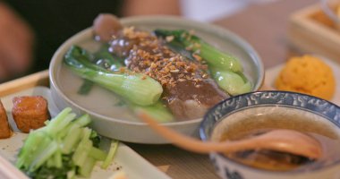 Tayvanlı Restoran mutfağında 