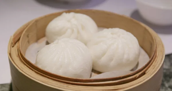 Pães Chineses Cozidos Vapor Cesta Bambu — Fotografia de Stock