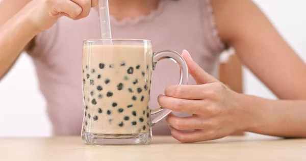 Woman Drinking Bubble Milk Tea — Stock Photo, Image