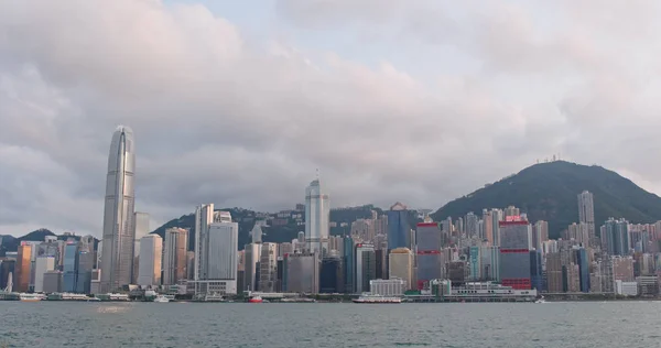 ビクトリア港 2018 香港の都市スカイライン — ストック写真
