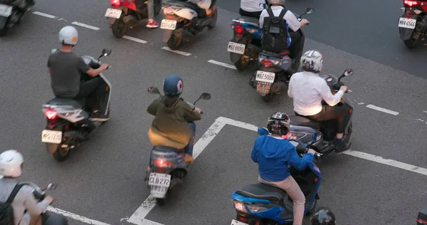 Taipei City Taiwan Juni 2018 Top View Motoriska Cyklar Vägen — Stockfoto