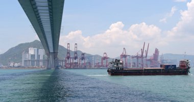 Kwai Tsing, Hong Kong - 02 Mayıs, 2018: Kwai Tsing konteyner Terminal Hong Kong