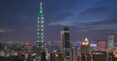 Taipei city, Tayvan - 10 Mayıs, 2018: Timelapse Taipei geceleri