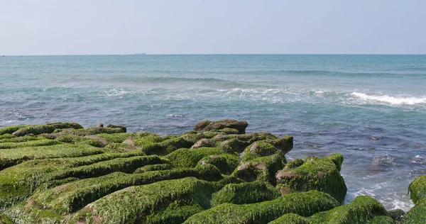 Όμορφο Ωκεανό Και Κύμα Ηλιόλουστη Μέρα Laomei Πράσινο Υφάλου Στην — Φωτογραφία Αρχείου