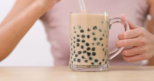 Woman Drinking Bubble Milk Tea — Stock Photo, Image