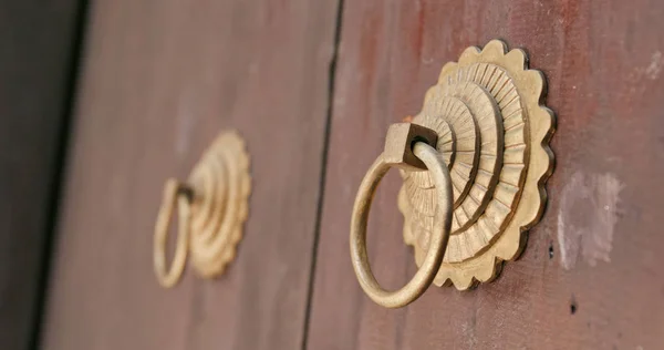Традиционный Китайский Храм Деревянная Дверная Ручка — стоковое фото