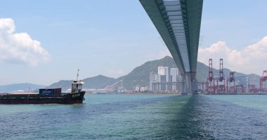 Kwai Tsing, Hong Kong - 02 Mayıs, 2018: Kwai Tsing konteyner Terminal Hong Kong
