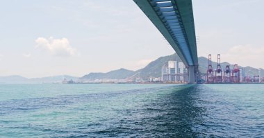 Kwai Tsing, Hong Kong - 02 Mayıs, 2018: Hong Kong Kwai Tsing konteyner terminalleri