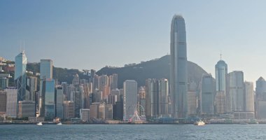 Victoria Harbor, Hong Kong - 31 Mayıs, 2018: Hong Kong cityscape