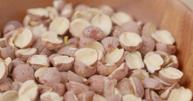 Kurutulmuş lotus tohum yığını