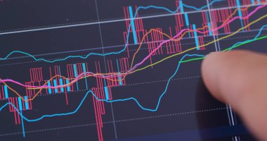 Dijital tablet bilgisayar gösteren borsa diyagramı