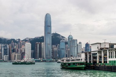 Victoria Limanı, Hong Kong - 17 Ağustos, 2018: Hong Kong işareti 