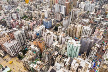 Sham Shui Po, Hong Kong - 28 Ağustos, 2018: Hong Kong yoğun şehir kurma havadan görünümü