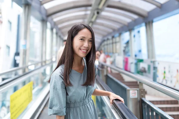 Donna Viaggio Nella Città Hong Kong — Foto Stock