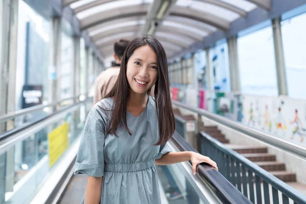 Asijské Žena Cestující Městě Hong Kong — Stock fotografie