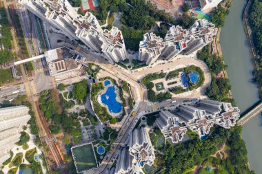 Hong Kong şehir yerleşim bölgesinde üzerinde casus uçak fly