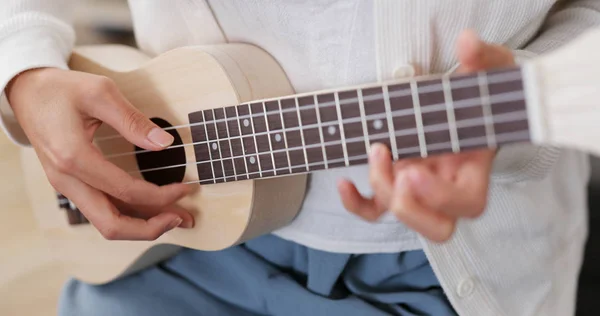 Woman Play Song Ukulele Home — Stock Photo, Image