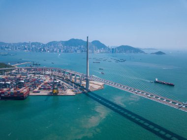 Drone fly Kwai Tsing konteyner terminalleri üzerinden