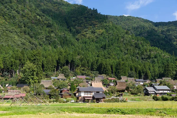 日本の美山村ビュー — ストック写真