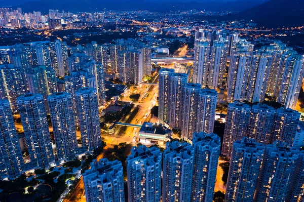 Тин Шуй Вай Гонконг Сентября 2018 Гонконг Квартиры Города Вечером — стоковое фото