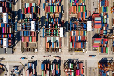 Kwai Tsing, Hong Kong - 04 Eylül, 2018: Kwai Tsing konteyner terminali