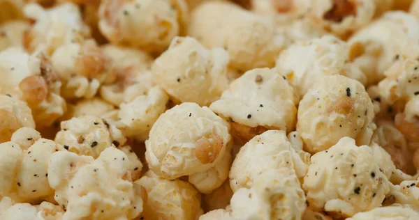 Stiva Popcorn Closeup Castron — Fotografie, imagine de stoc