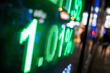 Şehirde borsa görüntüsü 