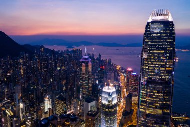 Merkez, Hong Kong - 11 Eylül, 2018: Hong Kong iş ofis geceleri