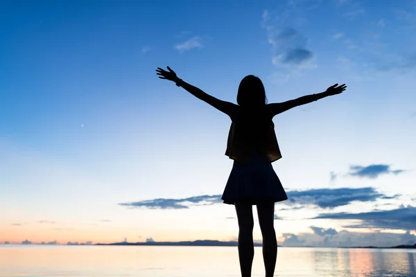 Silhouette Woman Open Arm Sunset — Stock Photo, Image