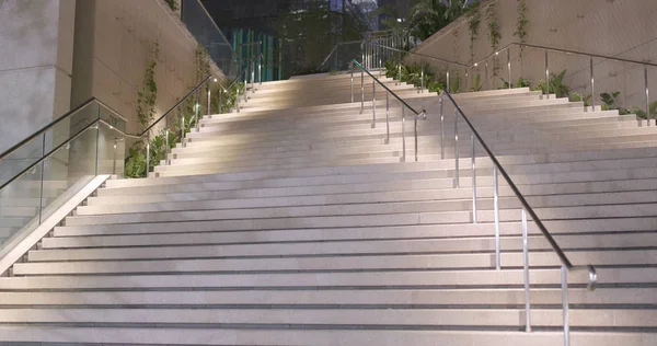 Escalier Dans Quartier Des Affaires Nuit — Photo